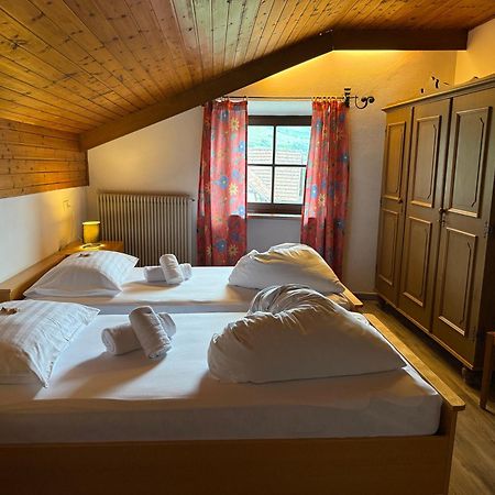 Gasthof Goldenes Lamm Vahrn Eksteriør billede