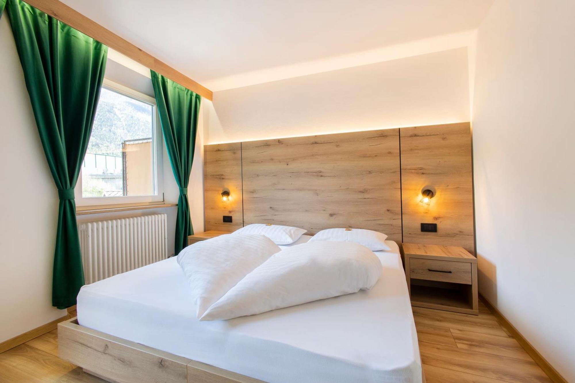 Gasthof Goldenes Lamm Vahrn Eksteriør billede